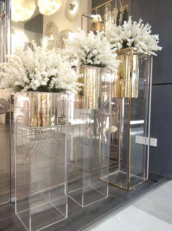 Lakberendezés modern eszköze: a plexi lemez dekorációkban